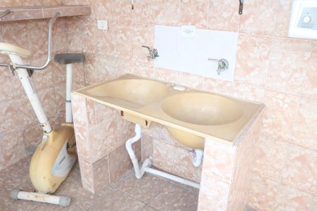 Casa à venda com 160m², 3 quartos e 2 vagasÁrea de Serviço