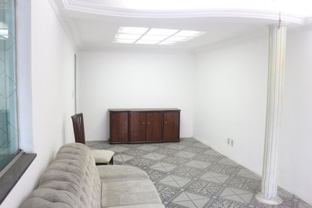 Casa à venda com 160m², 3 quartos e 2 vagasSala