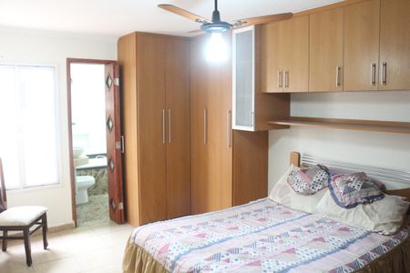 Casa à venda com 160m², 3 quartos e 2 vagasSuíte 1