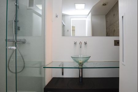 Apartamento para alugar com 70m², 2 quartos e 1 vaga Apartamento para alugar com 70m², 2 quartos e 1 vagaBanheiro Social