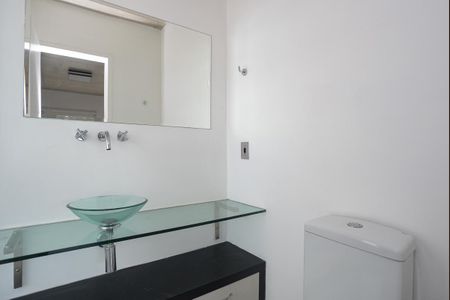 Apartamento para alugar com 70m², 2 quartos e 1 vaga Apartamento para alugar com 70m², 2 quartos e 1 vagaBanheiro do quarto 1 Suíte