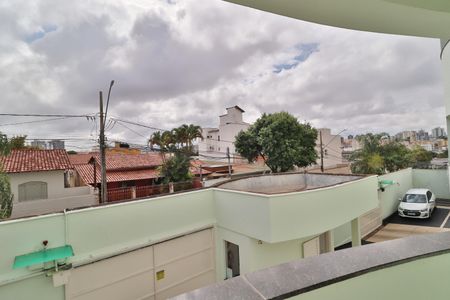 Sacada de apartamento para alugar com 1 quarto, 42m² em Tibery, Uberlândia