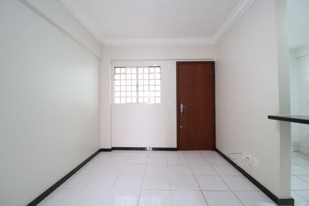 Sala de apartamento para alugar com 1 quarto, 42m² em Tibery, Uberlândia