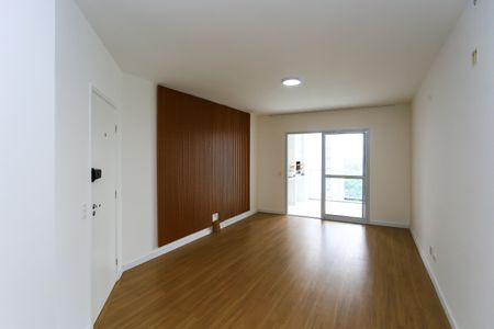 Apartamento para alugar com 3 quartos, 125m² em Parque Pirajussara, Embu das Artes