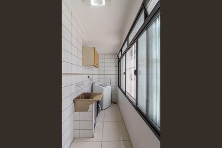 Casa à venda com 289m², 3 quartos e 5 vagas Casa à venda com 289m², 3 quartos e 5 vagasArea de Serviço