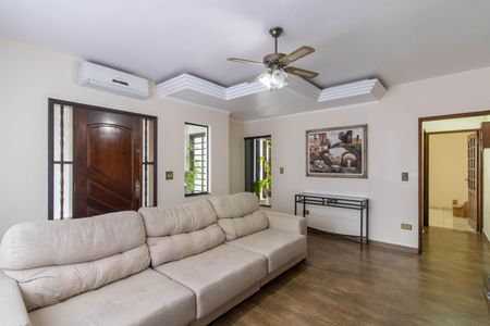 Casa à venda com 289m², 3 quartos e 5 vagas Casa à venda com 289m², 3 quartos e 5 vagasSala