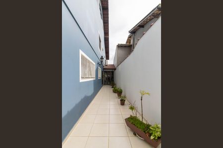 Casa à venda com 289m², 3 quartos e 5 vagas Casa à venda com 289m², 3 quartos e 5 vagasCorredor Lateral