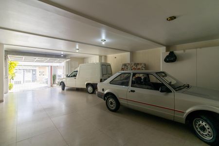 Casa à venda com 289m², 3 quartos e 5 vagas Casa à venda com 289m², 3 quartos e 5 vagasGaragem