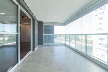 Apartamento à venda com 140m², 3 quartos e 2 vagasVaranda