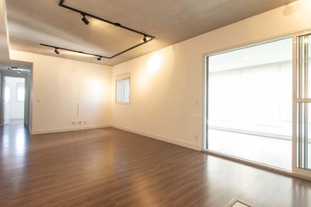 Apartamento à venda com 140m², 3 quartos e 2 vagasSala