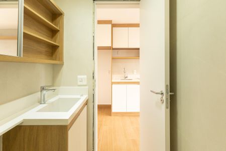 Studio para alugar com 30m², 1 quarto e sem vaga Studio para alugar com 30m², 1 quarto e sem vagaBanheiro