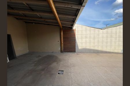 Casa à venda com 138m², 3 quartos e 2 vagasGaragem