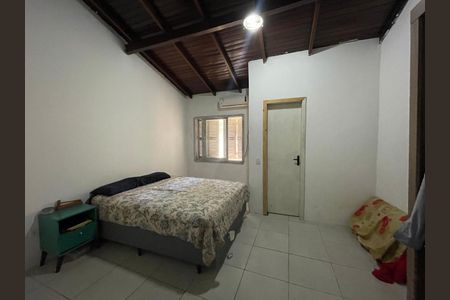 Casa à venda com 138m², 3 quartos e 2 vagasSuíte