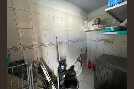 Casa à venda com 138m², 3 quartos e 2 vagasÁrea de Serviço