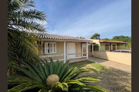 Casa à venda com 138m², 3 quartos e 2 vagasFachada da Casa