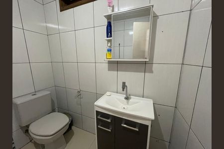 Casa à venda com 138m², 3 quartos e 2 vagasBanheiro