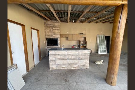 Casa à venda com 138m², 3 quartos e 2 vagasÁrea comum - Churrasqueira