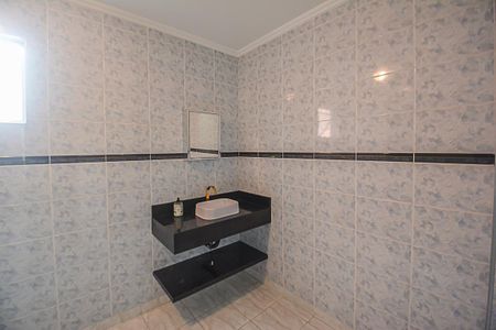 Casa para alugar com 317m², 4 quartos e 4 vagas Casa para alugar com 317m², 4 quartos e 4 vagasBanheiro da Suíte 2