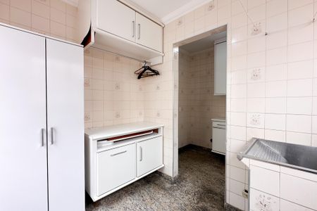 Casa para alugar com 317m², 4 quartos e 4 vagasÁrea de Serviço