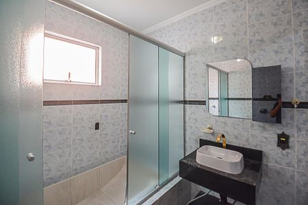 Casa para alugar com 317m², 4 quartos e 4 vagas Casa para alugar com 317m², 4 quartos e 4 vagasBanheiro da Suíte 3