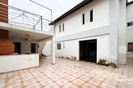 Casa para alugar com 317m², 4 quartos e 4 vagasQuintal
