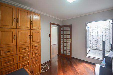 Casa para alugar com 317m², 4 quartos e 4 vagas Casa para alugar com 317m², 4 quartos e 4 vagasEscritório