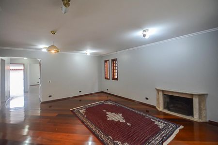 Casa para alugar com 317m², 4 quartos e 4 vagas Casa para alugar com 317m², 4 quartos e 4 vagasSala 2