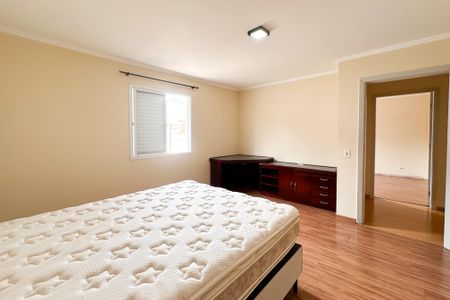 Casa para alugar com 317m², 4 quartos e 4 vagasSuíte 4