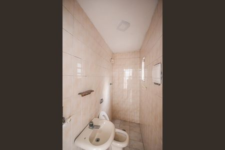 Casa para alugar com 317m², 4 quartos e 4 vagas Casa para alugar com 317m², 4 quartos e 4 vagasBanheiro de serviço