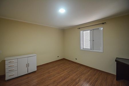 Casa para alugar com 317m², 4 quartos e 4 vagas Casa para alugar com 317m², 4 quartos e 4 vagasSuíte 3