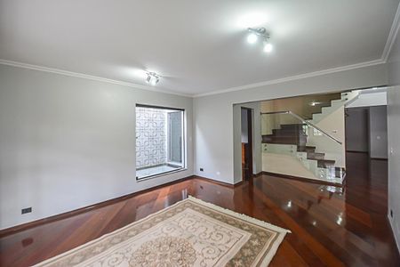 Casa para alugar com 317m², 4 quartos e 4 vagas Casa para alugar com 317m², 4 quartos e 4 vagasSala 1
