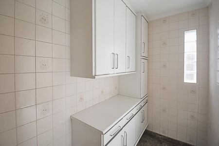Casa para alugar com 317m², 4 quartos e 4 vagas Casa para alugar com 317m², 4 quartos e 4 vagasÁrea de Serviço