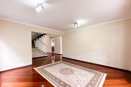 Casa para alugar com 317m², 4 quartos e 4 vagasSala