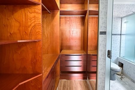 Casa para alugar com 317m², 4 quartos e 4 vagasCloset da Suíte 4