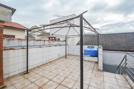 Casa para alugar com 317m², 4 quartos e 4 vagas Casa para alugar com 317m², 4 quartos e 4 vagasQuintal