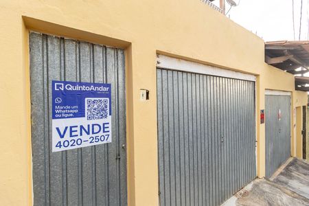 Casa à venda com 340m², 3 quartos e 1 vaga Casa à venda com 340m², 3 quartos e 1 vagaPlaca Quinto Andar JMSE-45