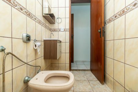 Casa à venda com 340m², 3 quartos e 1 vaga Casa à venda com 340m², 3 quartos e 1 vagaBanheiro da Suíte