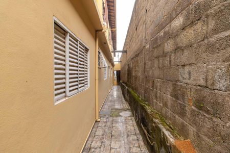 Casa à venda com 340m², 3 quartos e 1 vaga Casa à venda com 340m², 3 quartos e 1 vagaCorredor