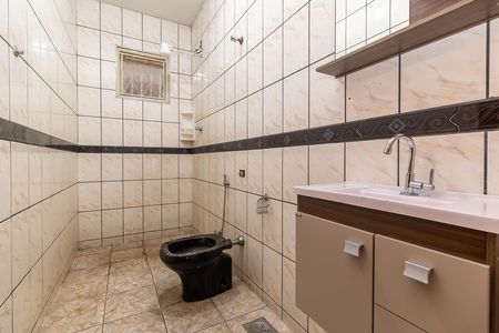 Casa à venda com 340m², 3 quartos e 1 vaga Casa à venda com 340m², 3 quartos e 1 vagaBanheiro Social