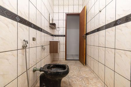 Casa à venda com 340m², 3 quartos e 1 vaga Casa à venda com 340m², 3 quartos e 1 vagaBanheiro Social