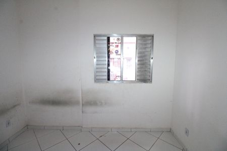 Casa para alugar com 80m², 2 quartos e 2 vagasQuarto 1