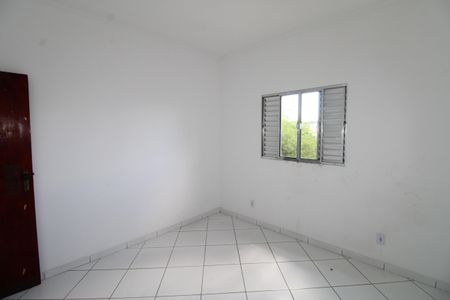 Casa para alugar com 80m², 2 quartos e 2 vagasQuarto 2