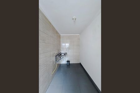 Cozinha de apartamento para alugar com 1 quarto, 29m² em Quarta Parada, São Paulo