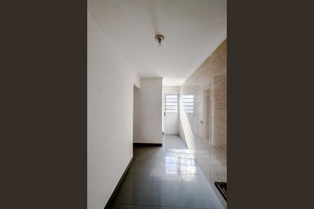 Cozinha de apartamento para alugar com 1 quarto, 29m² em Quarta Parada, São Paulo