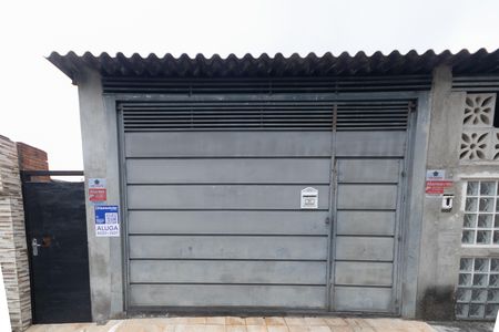 Casa para alugar com 80m², 3 quartos e 1 vaga Casa para alugar com 80m², 3 quartos e 1 vagaFechada