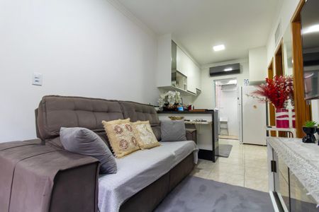 Apartamento à venda com 47m², 2 quartos e 1 vaga Apartamento à venda com 47m², 2 quartos e 1 vagaSala