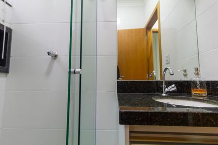 Apartamento à venda com 47m², 2 quartos e sem vaga Apartamento à venda com 47m², 2 quartos e sem vagaBanheiro