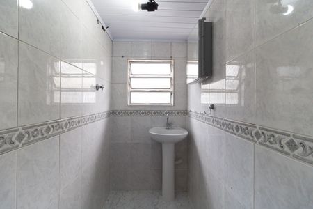 Casa para alugar com 100m², 2 quartos e 1 vagaBanheiro 1