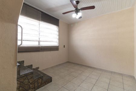 Casa para alugar com 100m², 2 quartos e 1 vagaSala