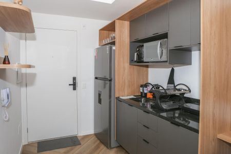 Studio à venda com 28m², 1 quarto e sem vaga Studio à venda com 28m², 1 quarto e sem vagaCozinha